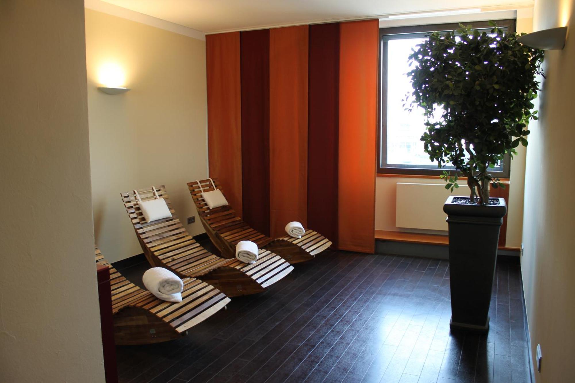 فندق شتايغنبيرغر غراف زيبلين شتوتغارت المظهر الخارجي الصورة A relaxation room